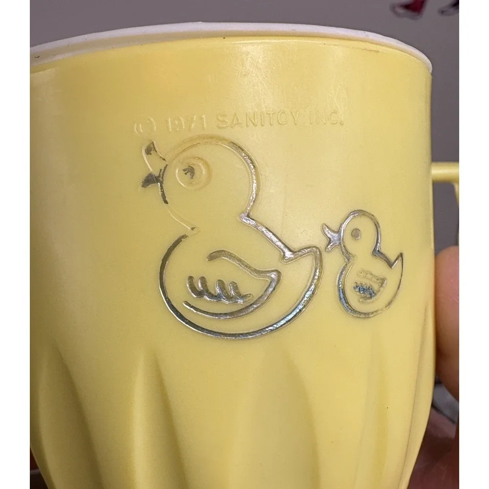 Vintage Yellow Weighted Duck Wobble Toddler Cup Handles & Lid Sanitoy 1971